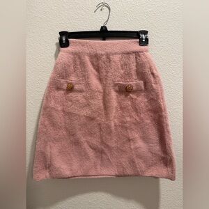 Elegant Pink woolen Mini Skirt with Button Details